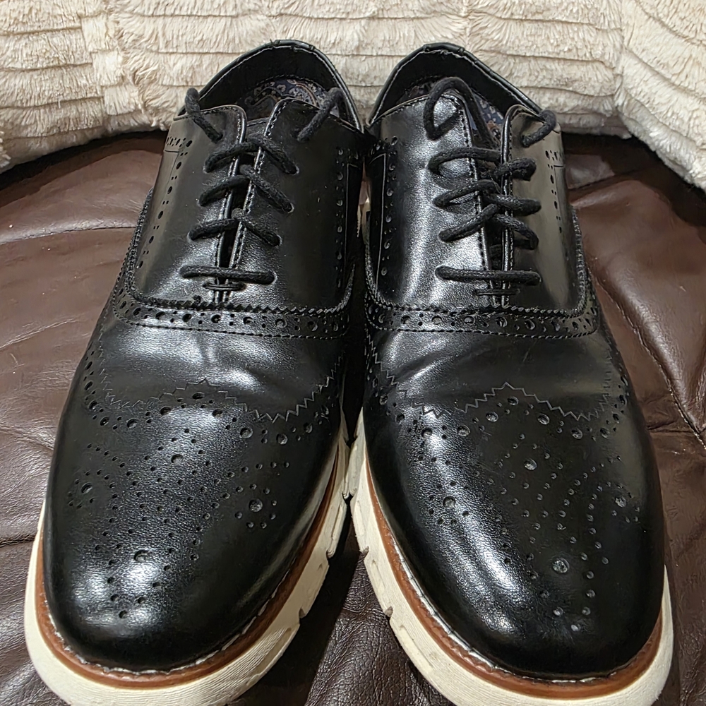 Classic Black Oxford Shoes with White Soles - Picture 2 of 5